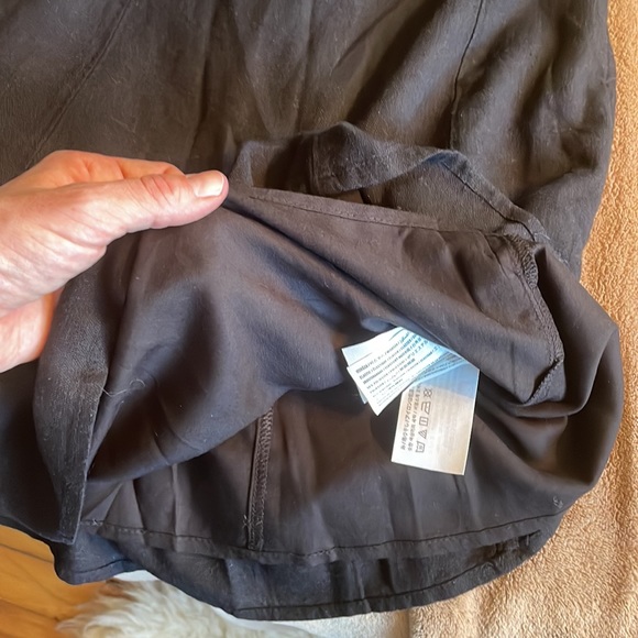 Abercrombie & Fitch XXS black mini dress with keyhole detail and smocked back - Picture 8 of 8